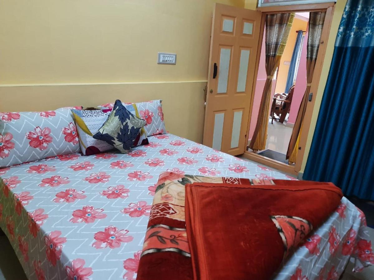 Green Land Estate Homestay 5 Rooms With Garden View Мадикери Экстерьер фото